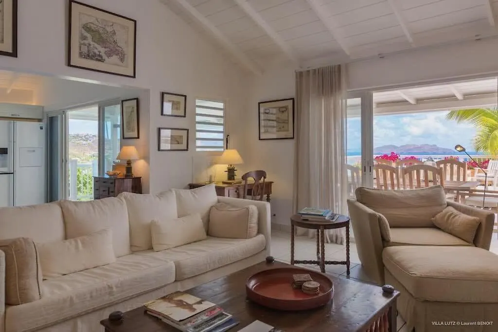 Fresh Summer Villa with Superb View of the Hills Quartier de Lorient 0*,